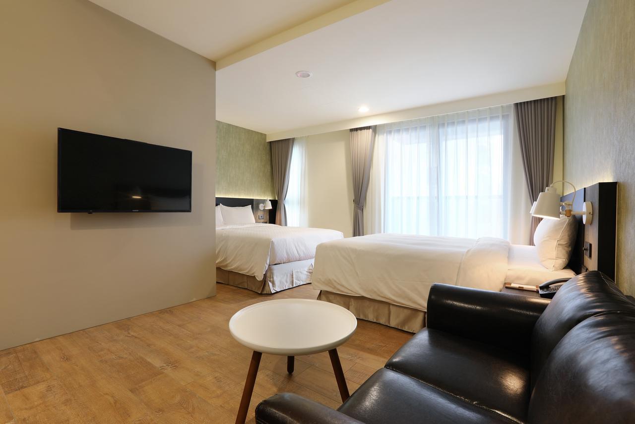 Kun Tour Hotel Taichung Buitenkant foto