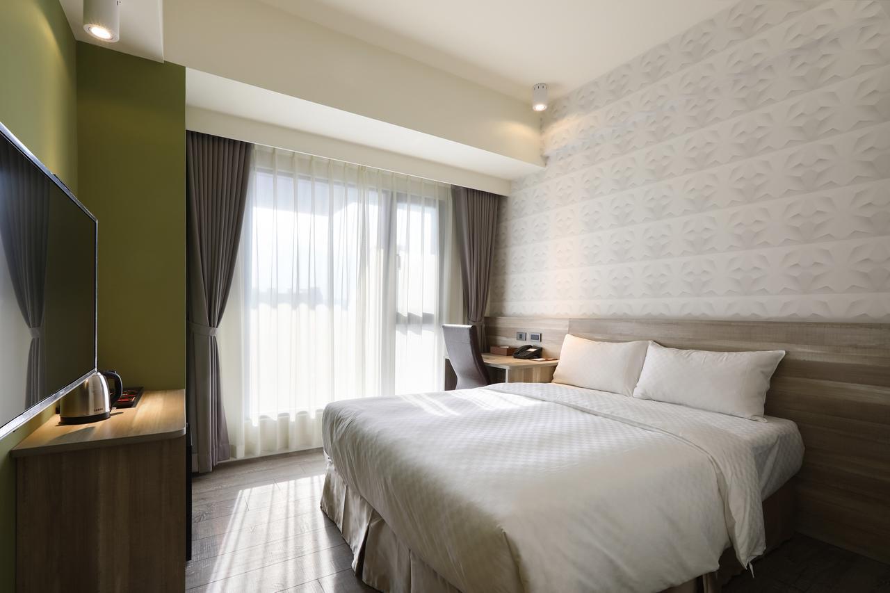 Kun Tour Hotel Taichung Buitenkant foto