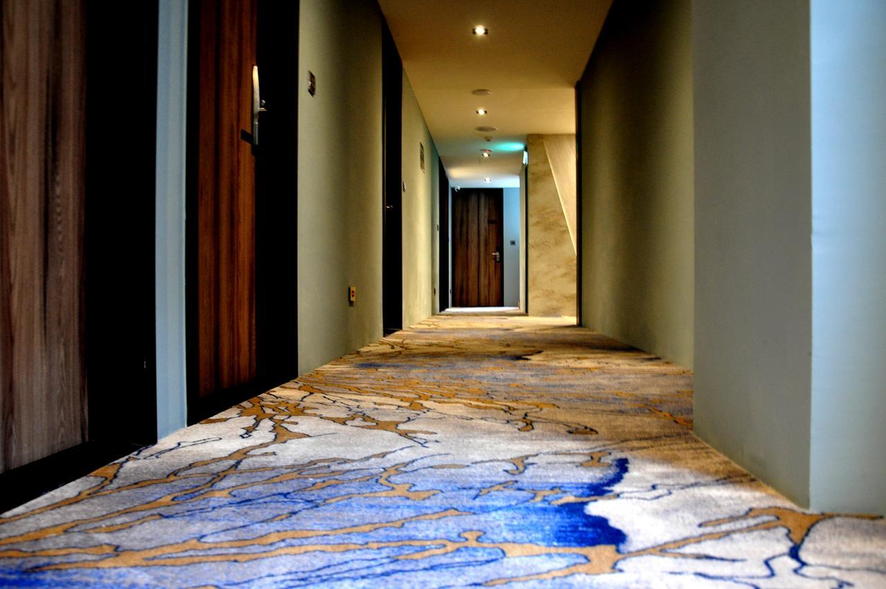 Kun Tour Hotel Taichung Buitenkant foto