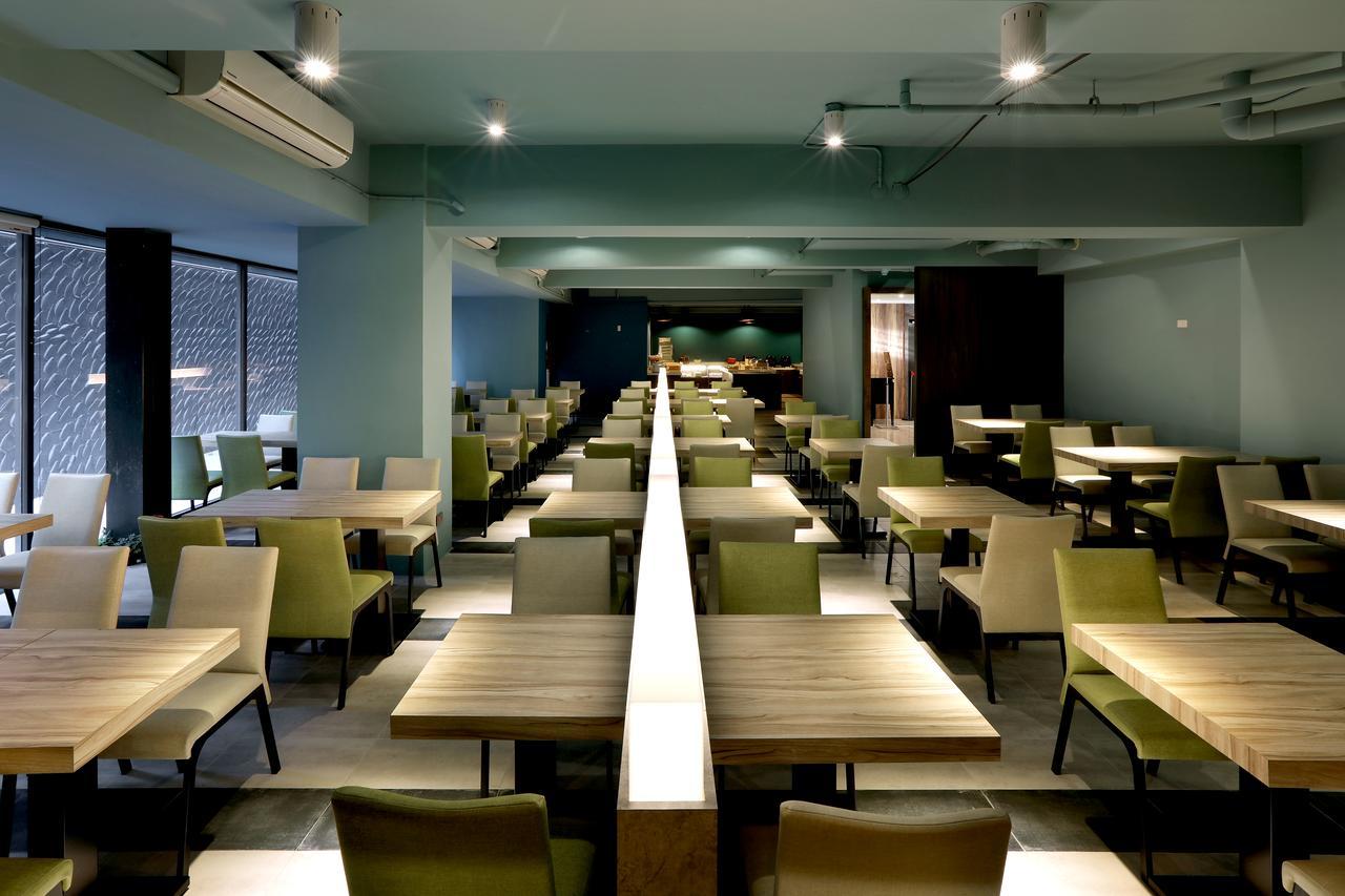 Kun Tour Hotel Taichung Buitenkant foto