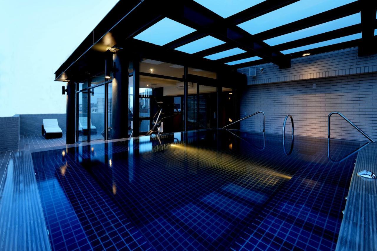 Kun Tour Hotel Taichung Buitenkant foto